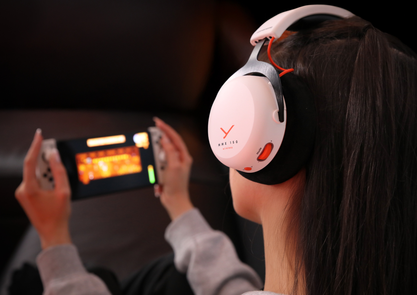 MMX 150 wireless Gaming Girl