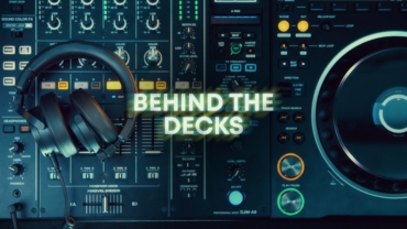 Behind the Decks mit DJ Cash Only