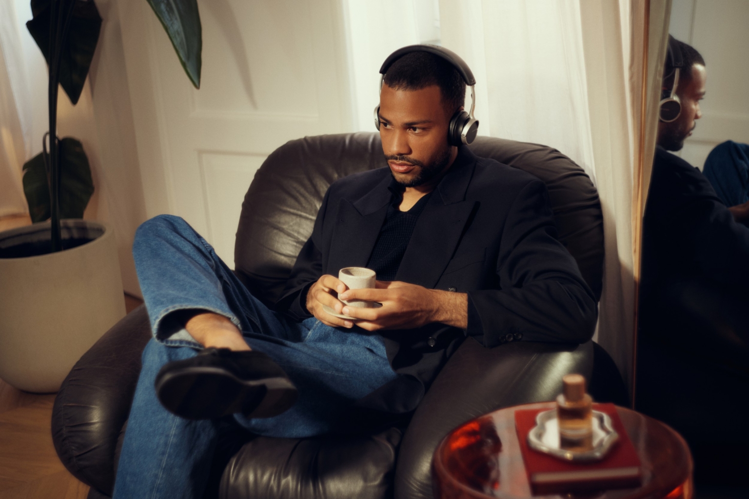 AVENTHO 100 - quiet luxury headphones - beyerdynamic